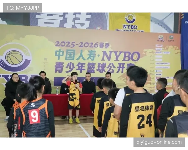 李冰洁训练间隙点外卖照，隔壁室友都馋哭了吧别提赛场上那张钢铁脸了