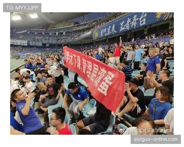 瓦伦西亚球迷抗议持续，对球队表现和赛场秩序产生现实影响